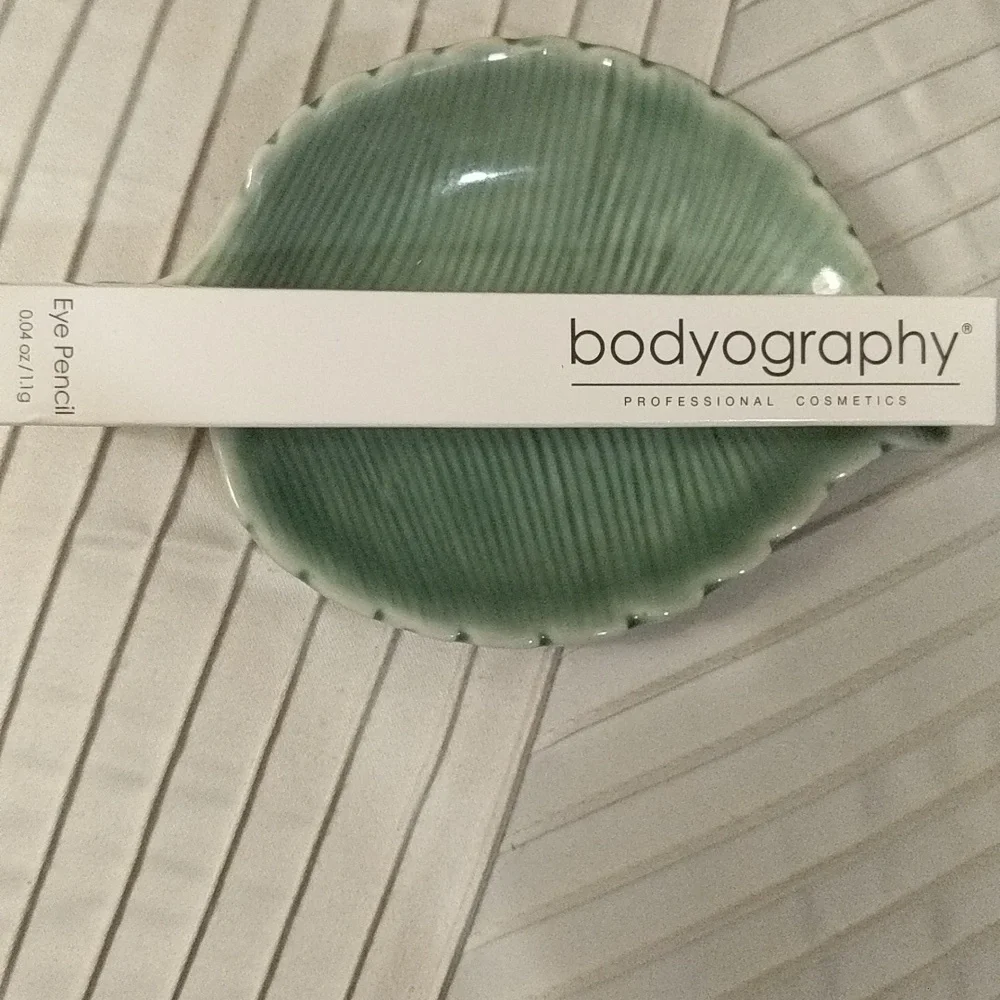 NWT Eyeliner